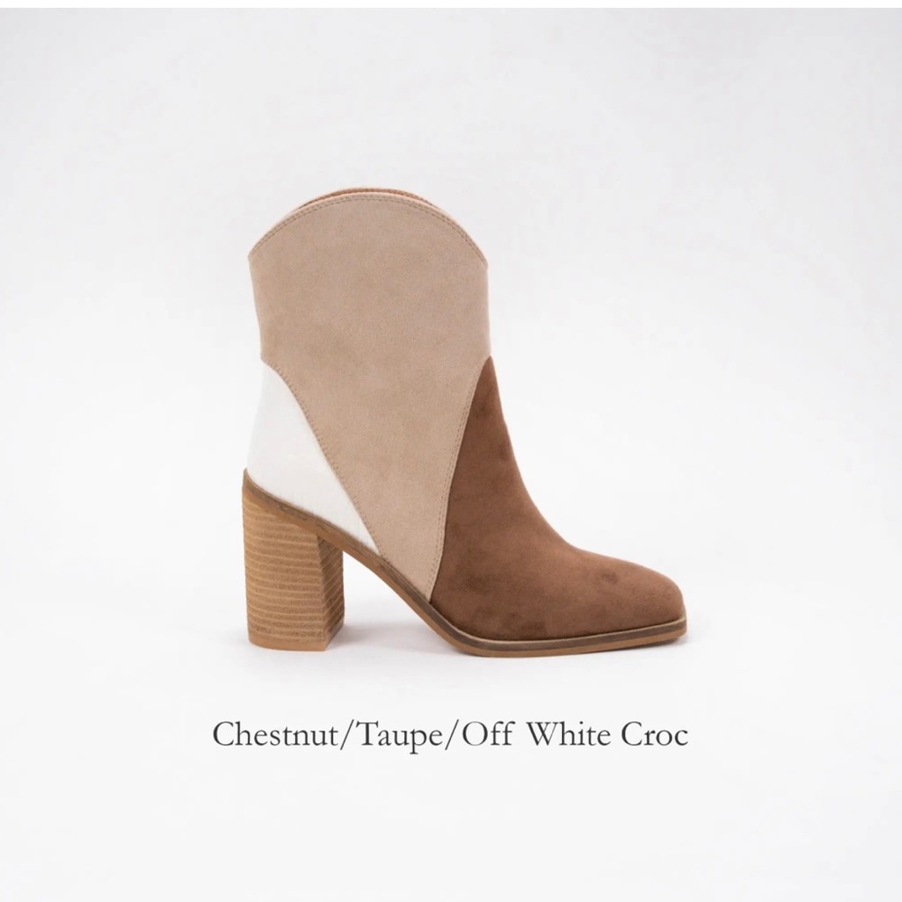Ccocci Kendall Bootie Size 8.5
